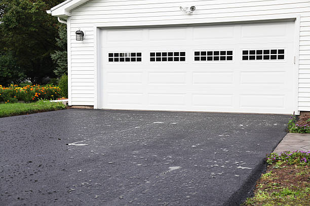  Moorefield, WV Driveway Paving Services Pros